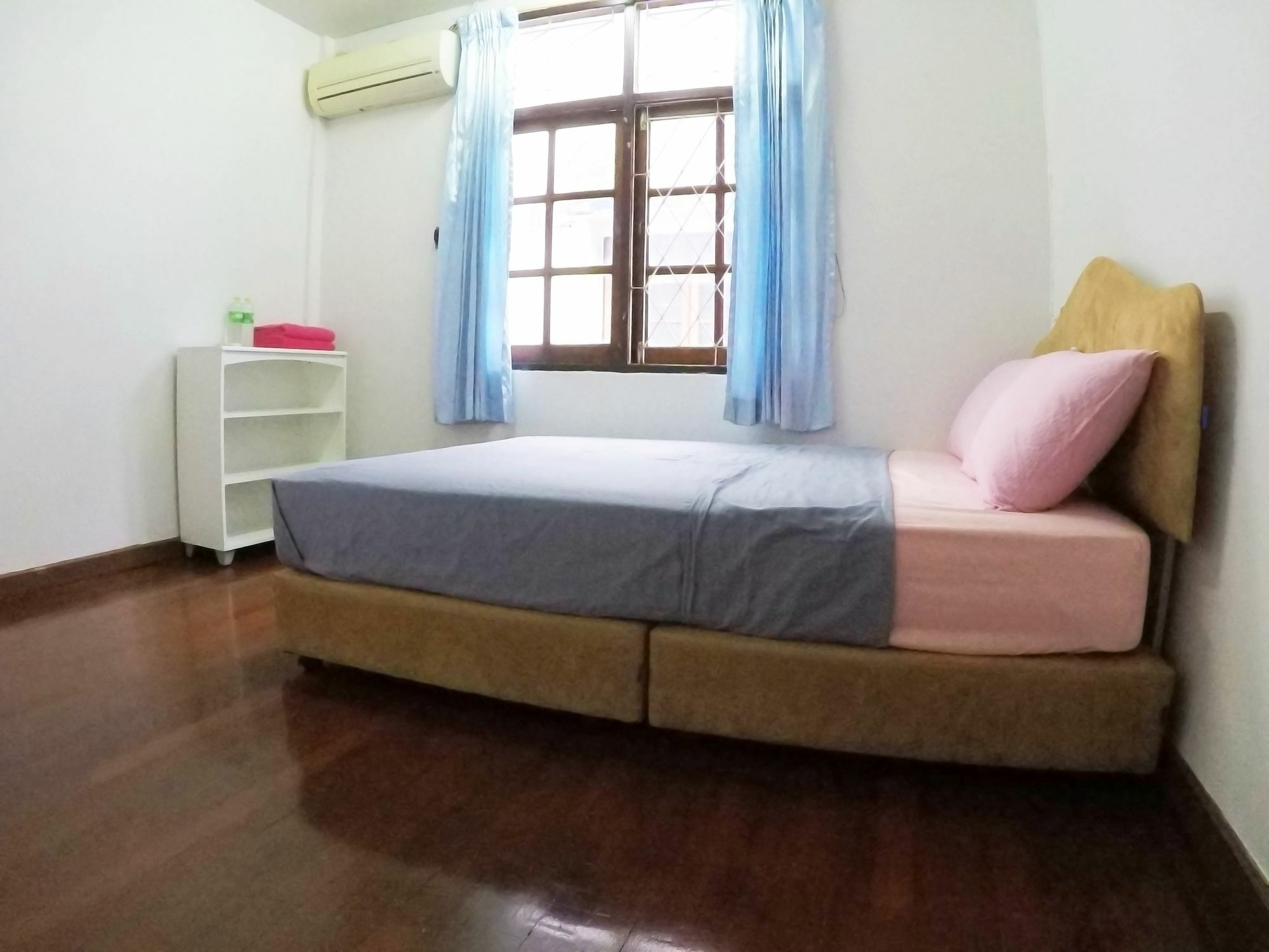 Sira'S House Hotel กรุงเทพมหานคร ภายนอก รูปภาพ